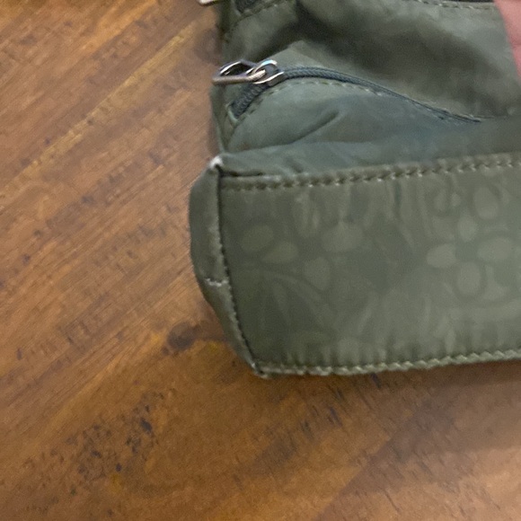 Sakroots crossbody green purse - Picture 3 of 10